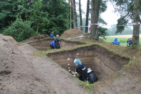 Click to zoom the picture.